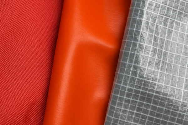 Полиэстер, пвх и армированная пленка.